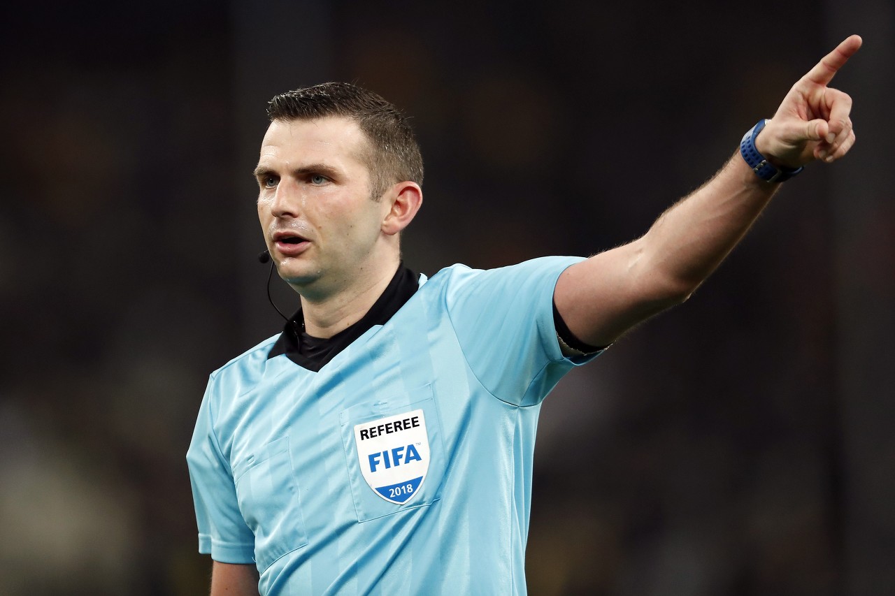 英足總CEO：支持裁判裝備攝像頭，它能讓裁判吹罰時更有信心