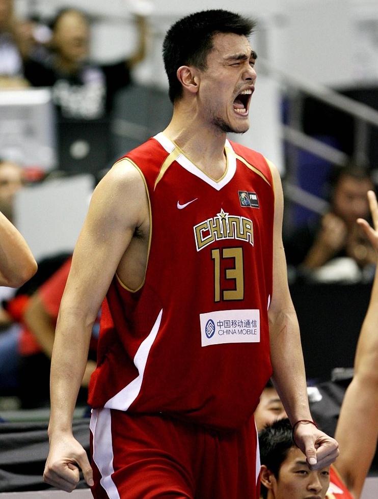 KG:00年奧運(yùn)美國隊(duì)打賭 隔扣姚明給100萬 但姚明把我們教訓(xùn)了