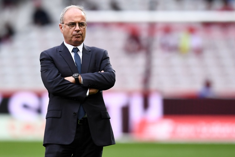 隊報:坎波斯對裁判暴怒,但不會因此受到歐足聯(lián)處罰